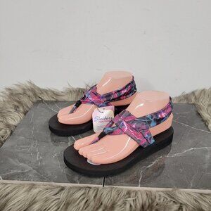 Sketchers  Yoga Foam Sandals